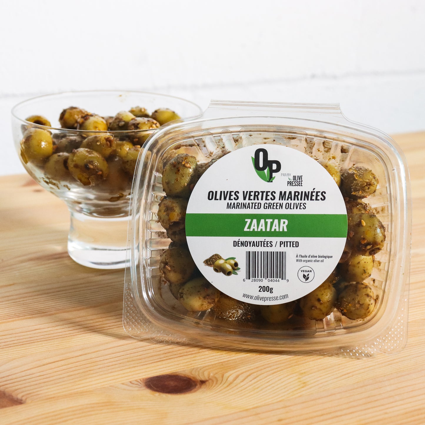 OLIVES VERTES MARINÉES DÉNOYAUTÉES ZAATAR / MARINATED PITTED GREEN OLIVES ZAATAR