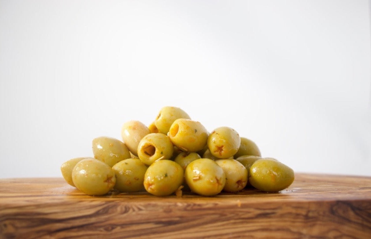OLIVES VERTES MARINÉES DÉNOYAUTÉES AU PIMENT CAJUN / PITTED MARINATED GREEN OLIVES WITH CAJUN PEPPER